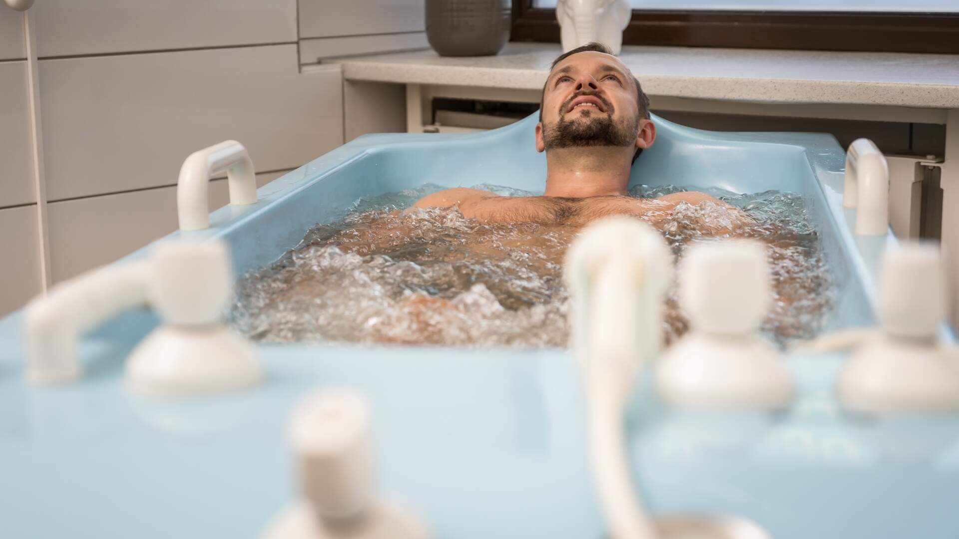 Hydromasaż z kąpielą perełkową